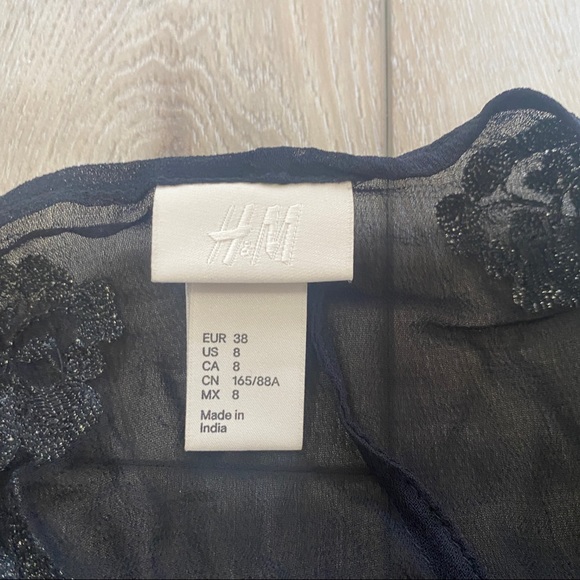 H&M Black Sheer Golden Floral Embroidered Detail Kimono Wrap Jacket Duster 8 M - Picture 5 of 6